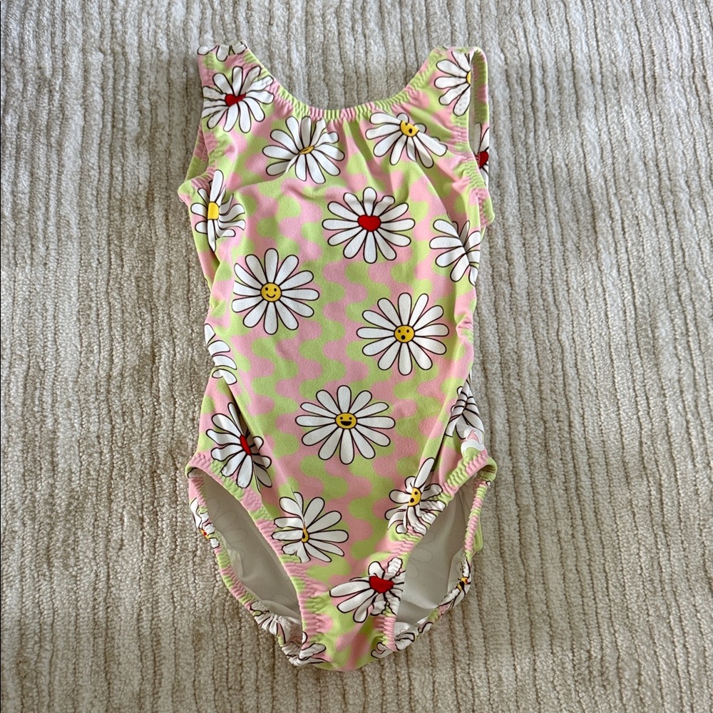 Foxy Gymnastics’s leotard Daisy flowers